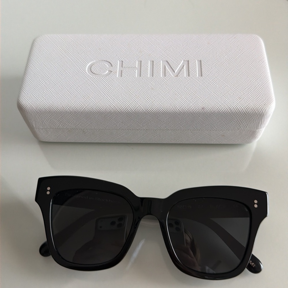 Chimi 07 Black Sunglasses